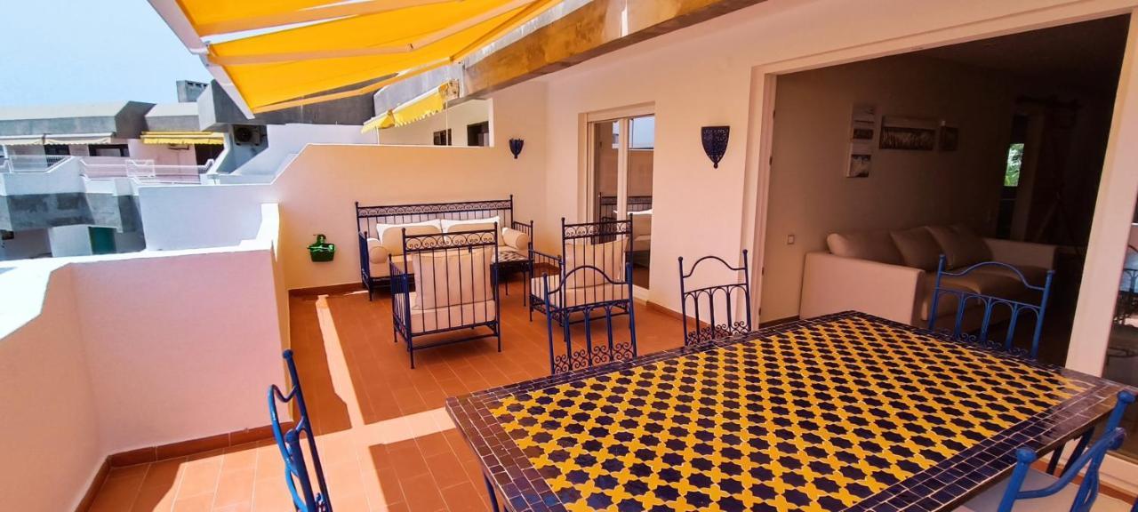 Blue & Yellow Penthouse With Terrace At Balaia Mar アルブフェイラ エクステリア 写真