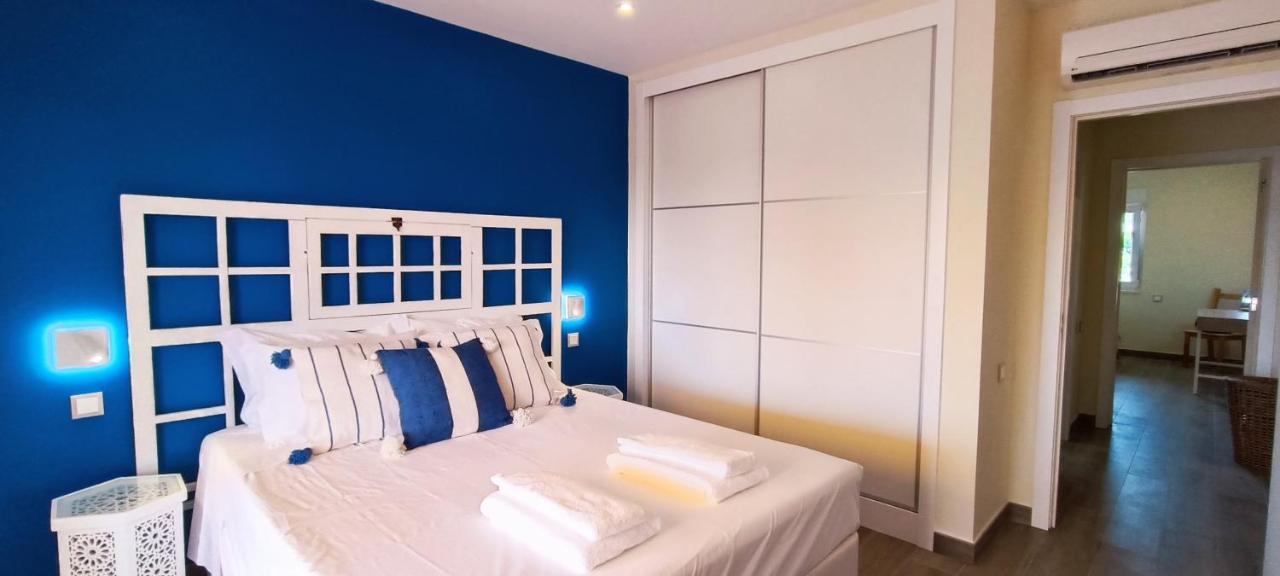 Blue & Yellow Penthouse With Terrace At Balaia Mar アルブフェイラ エクステリア 写真